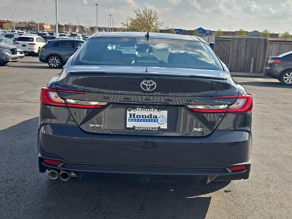 2025 Toyota Camry SE