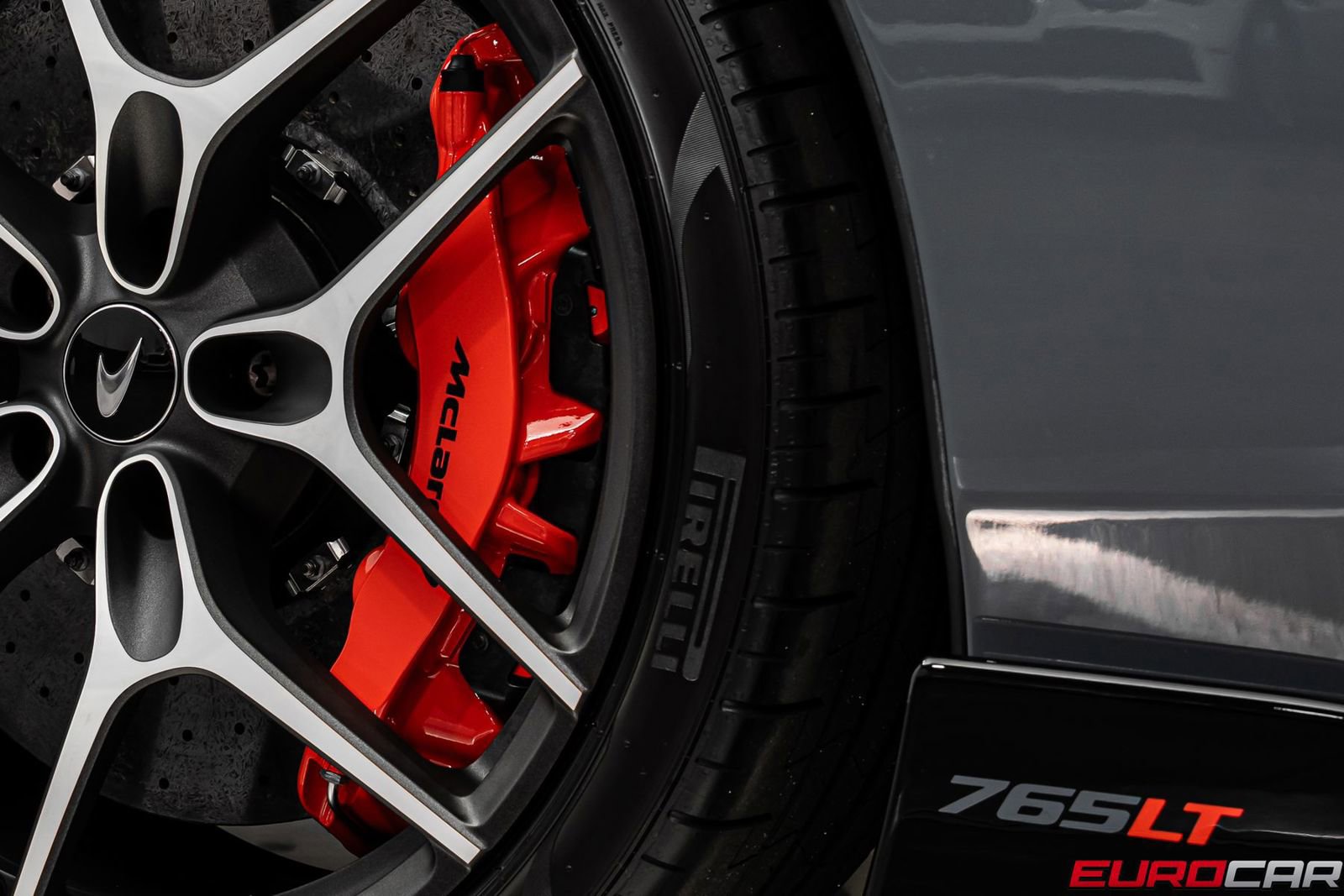 Used 2022 McLaren 765LT photo 30