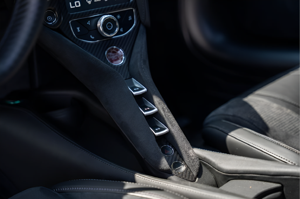 Used 2019 McLaren 720S photo 38