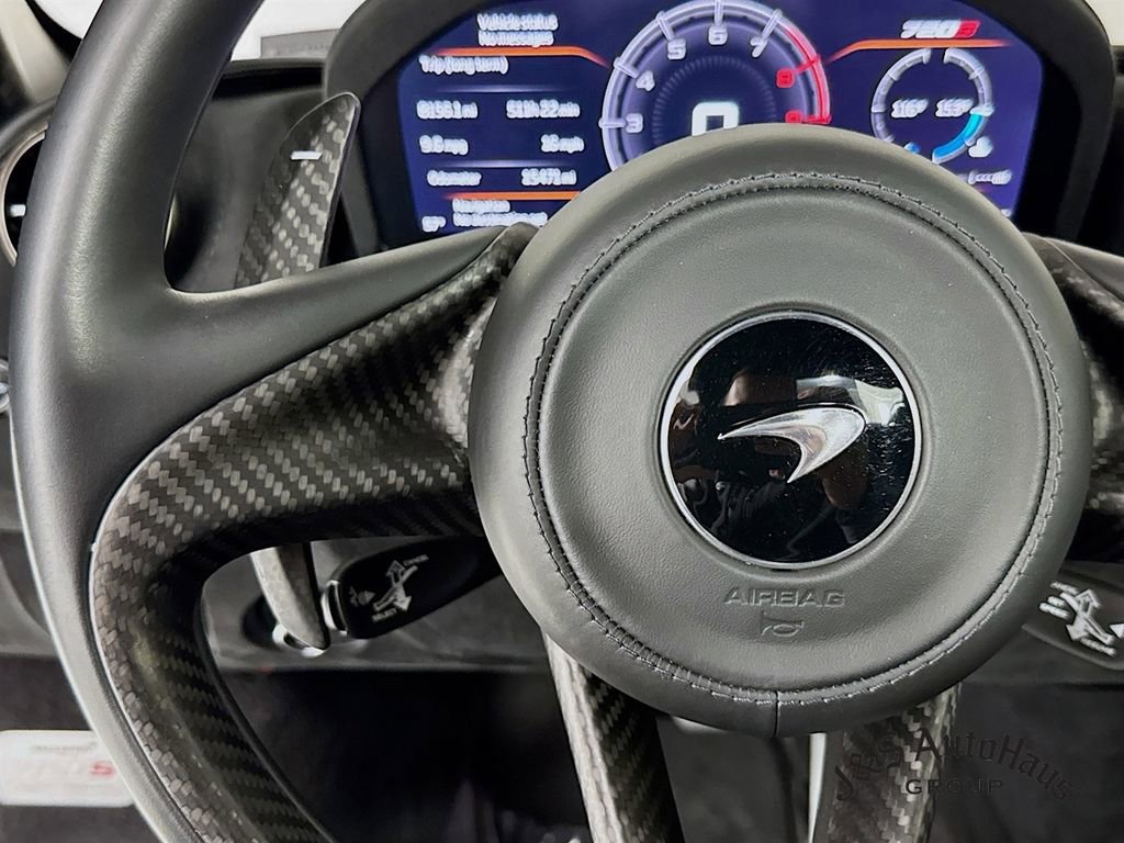 Used 2020 McLaren 720S Performance photo 13