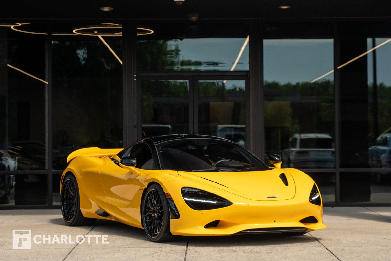 Used 2025 McLaren 750S 1