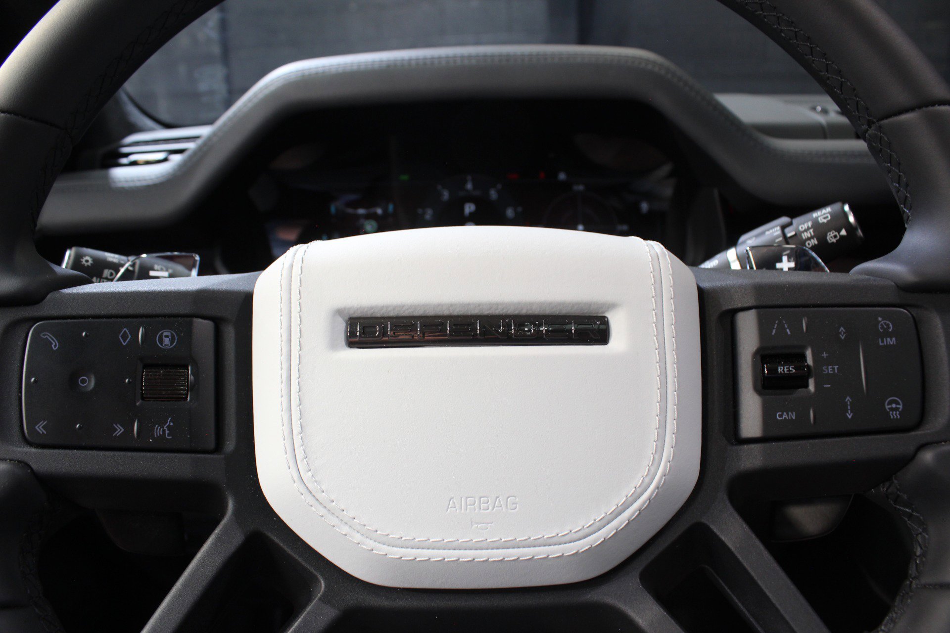 2026 Land Rover Defender 110