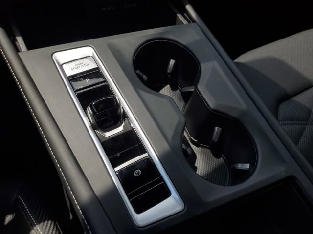 2025 Volkswagen Atlas Cross Sport SE