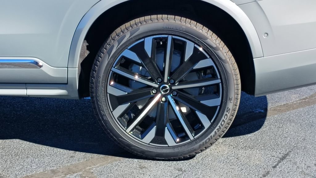 2026 Volvo Xc90 B6 Plus