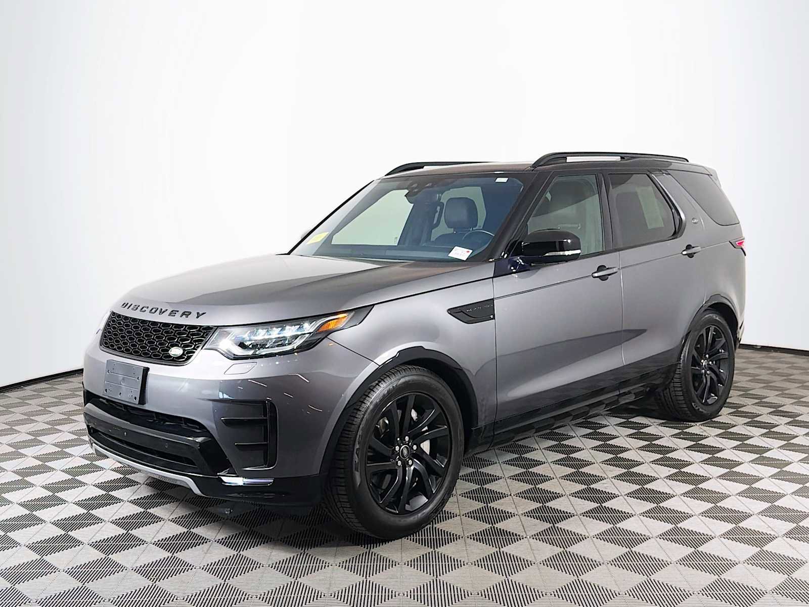 Used 2018 Land Rover Discovery HSE