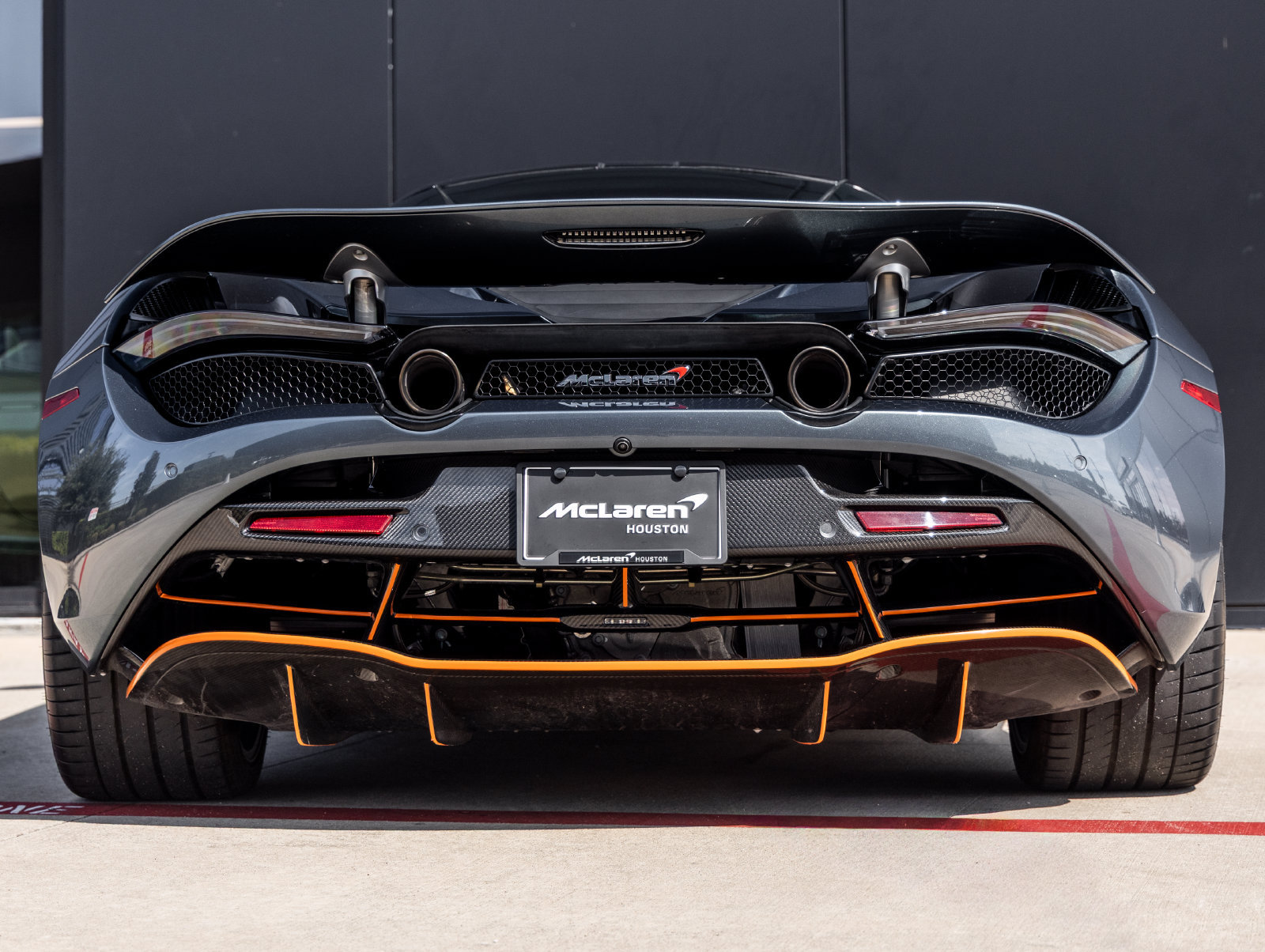 Used 2018 McLaren 720S photo 8