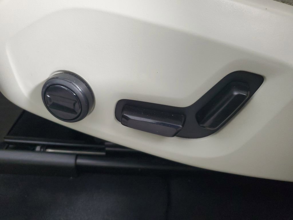 2023 Volvo Xc60 B5 Plus