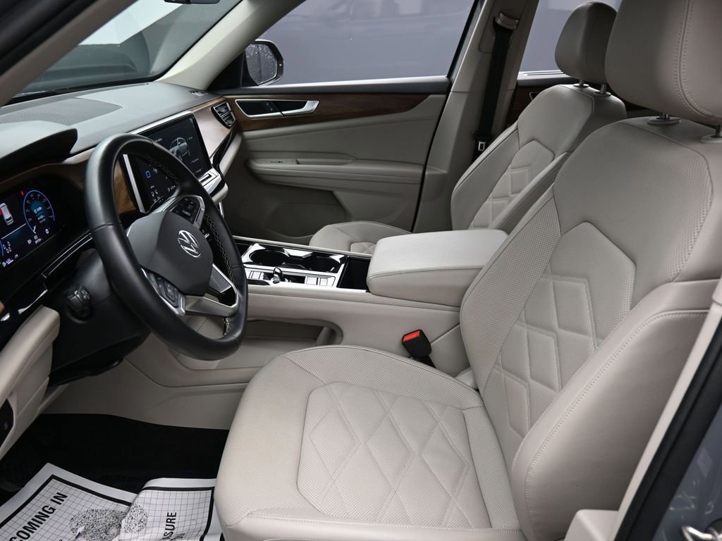 2025 Volkswagen Atlas SE