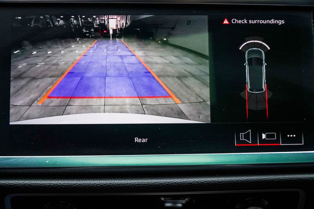 2025 Audi Q3 2.0T Premium