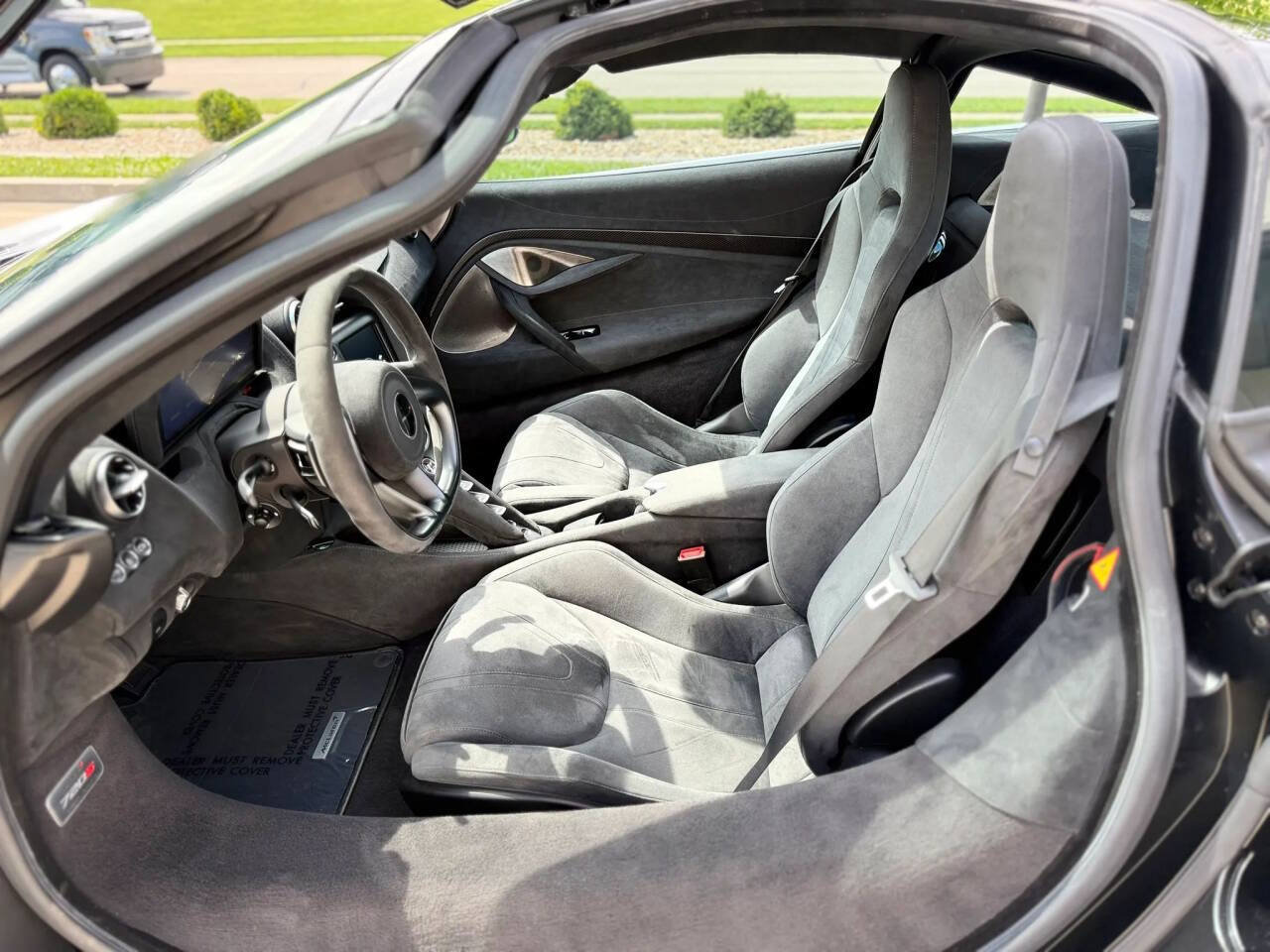 Used 2018 McLaren 720S photo 10