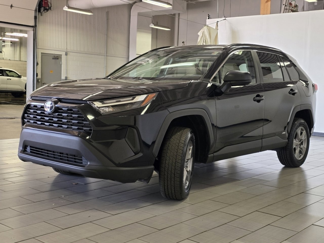 2023 Toyota Rav4 LE