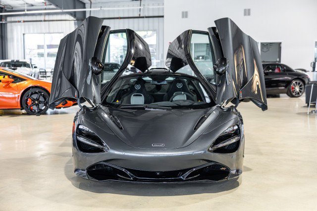 Used 2021 McLaren 720S Performance photo 11