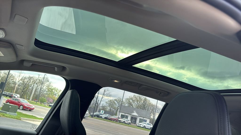 2023 Volvo Xc90 B6 Plus