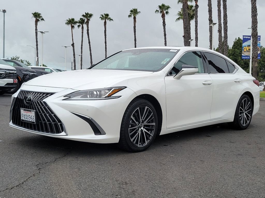 2024 Lexus ES 300h