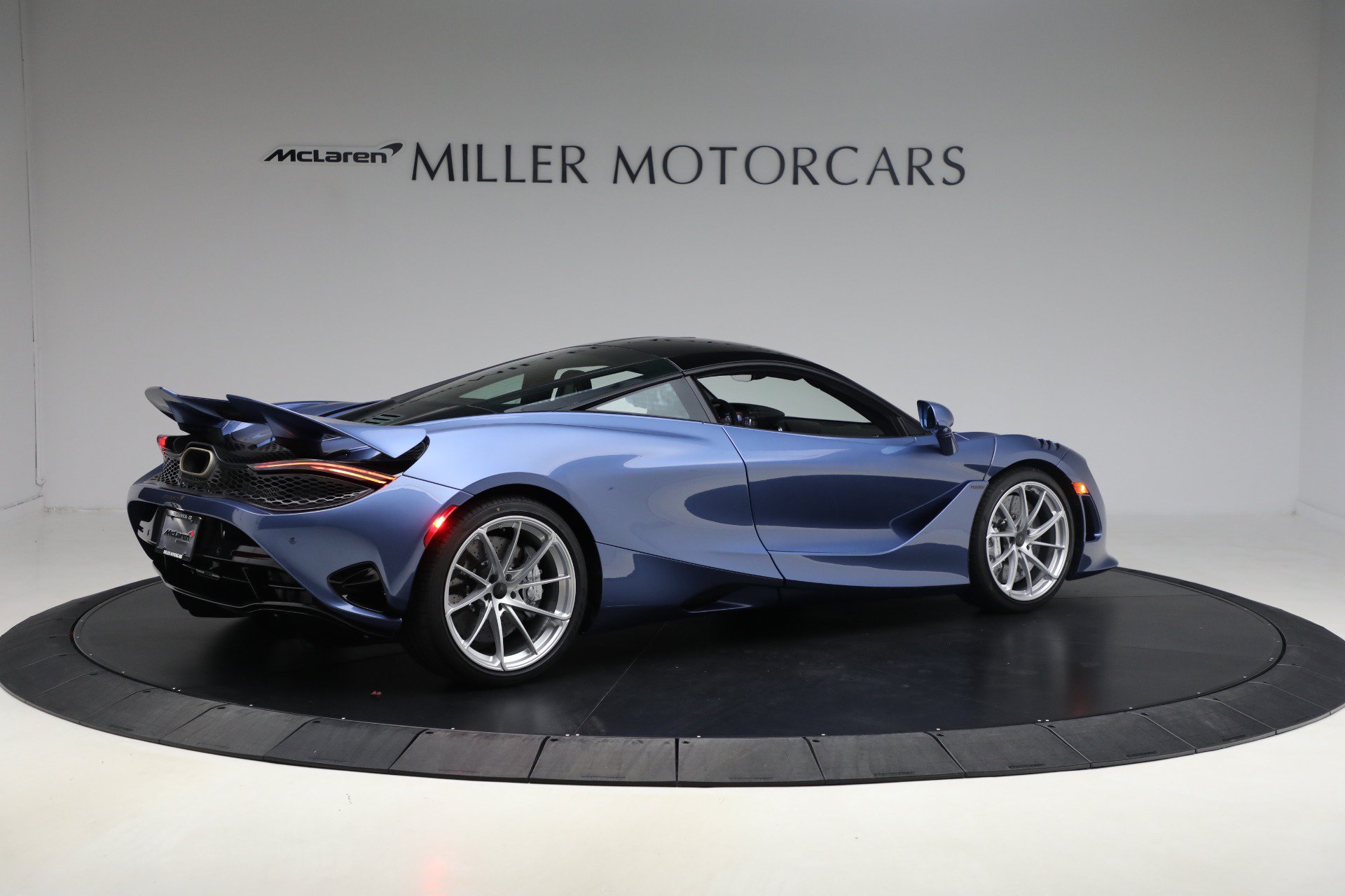 Used 2026 McLaren 750S photo 8