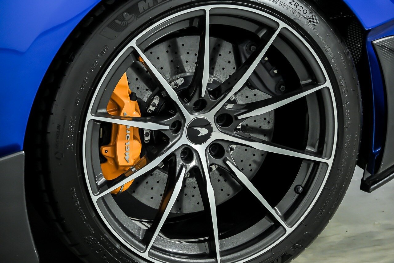 Used 2019 McLaren 600LT photo 17