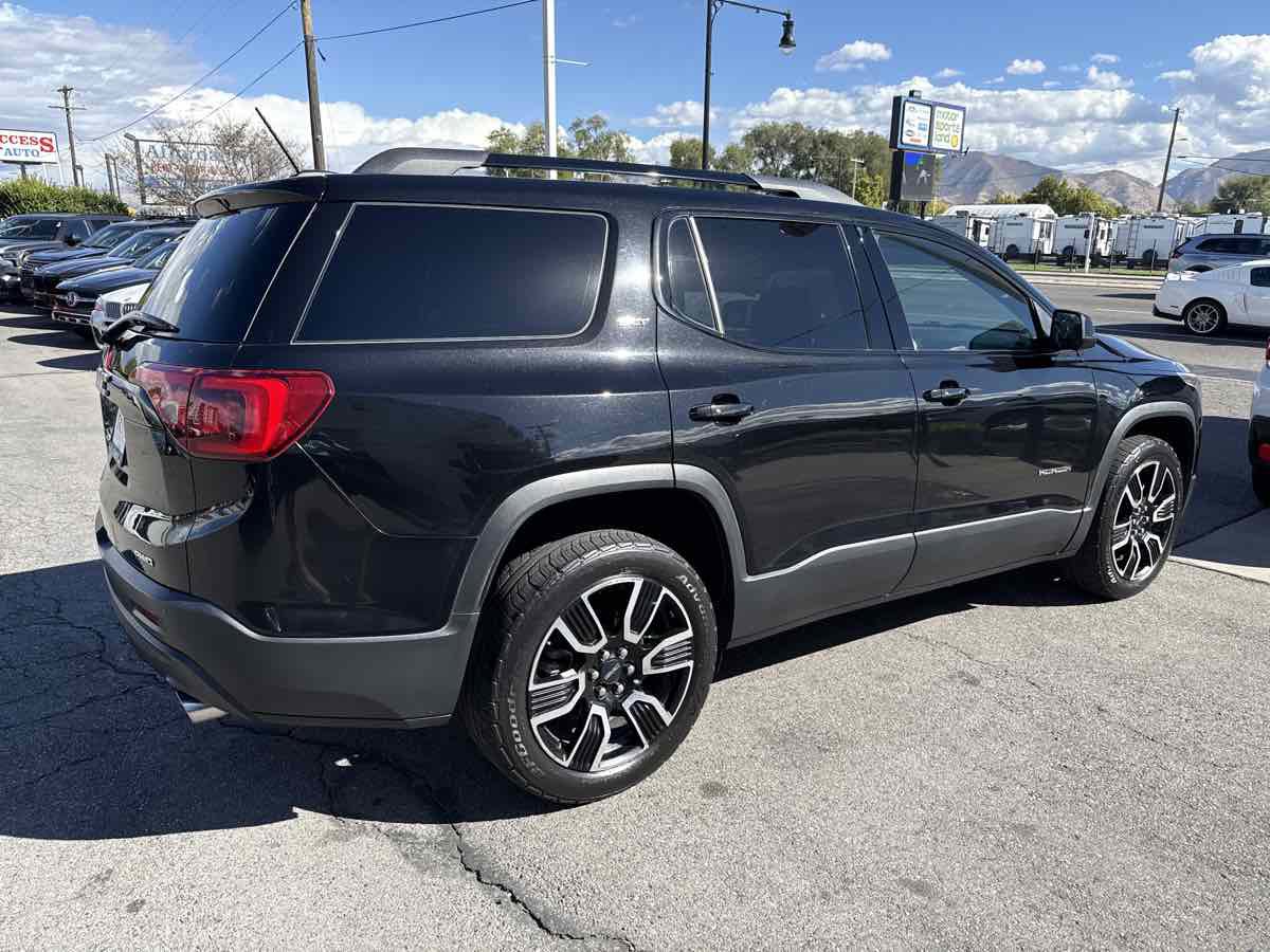 2019 GMC Acadia SLT