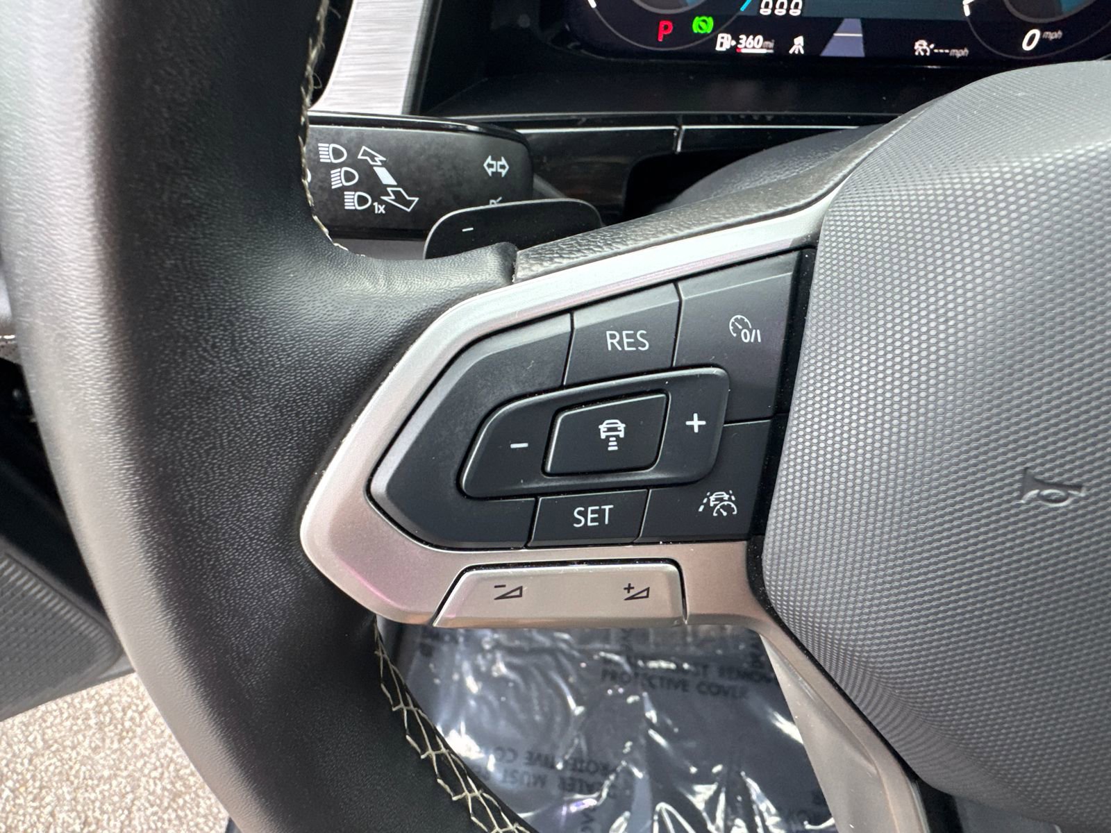 2025 Volkswagen Atlas Cross Sport SE