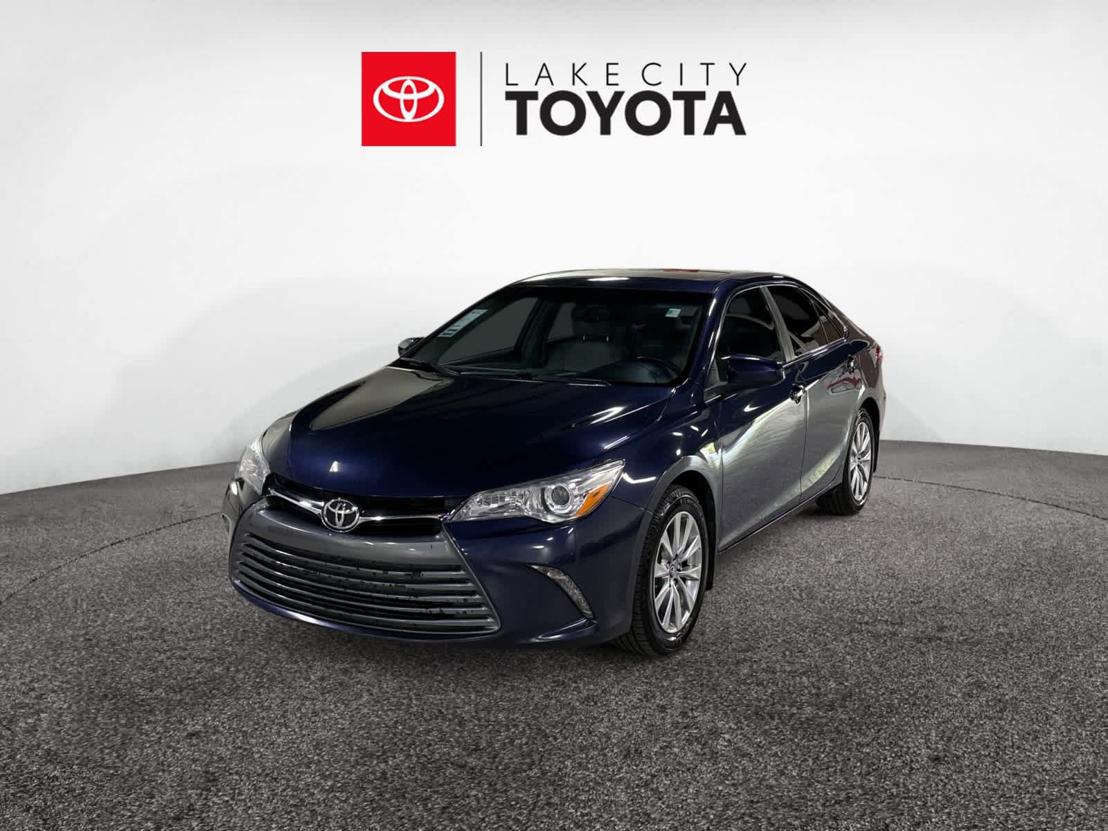 Used 2017 Toyota Camry XLE