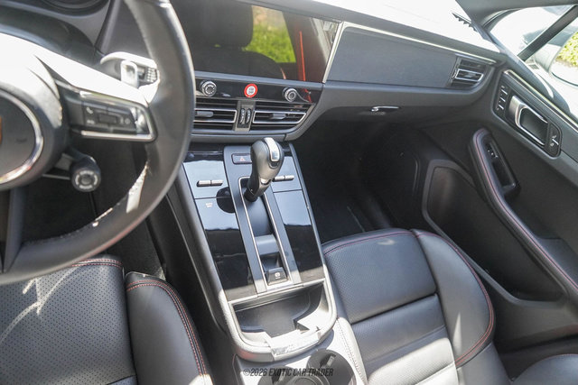 2025 Porsche Macan GTS