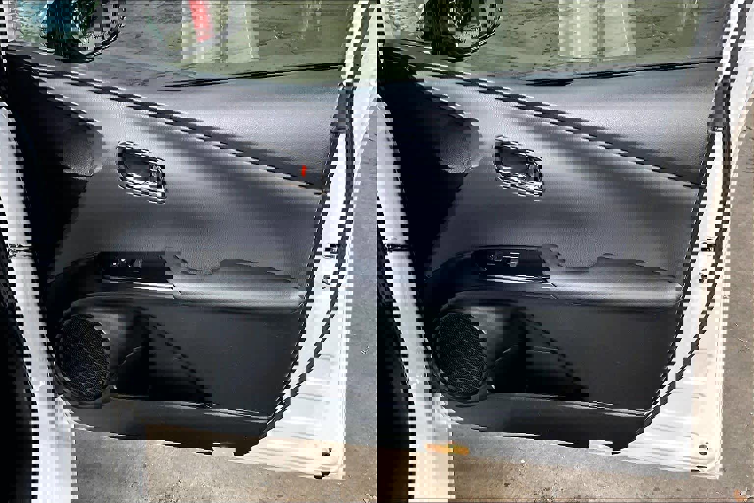 2021 Toyota Prius L Eco