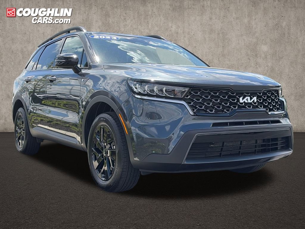 Used 2023 Kia Sorento S w/ Panoramic Sunroof Package