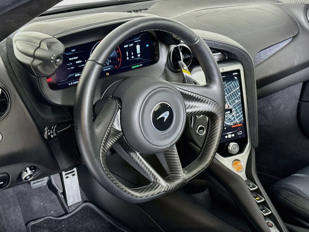 Used 2025 McLaren 750S Spider photo 10