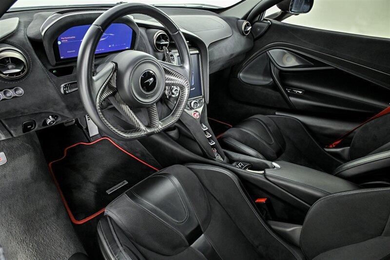 Used 2019 McLaren 720S Spider photo 17