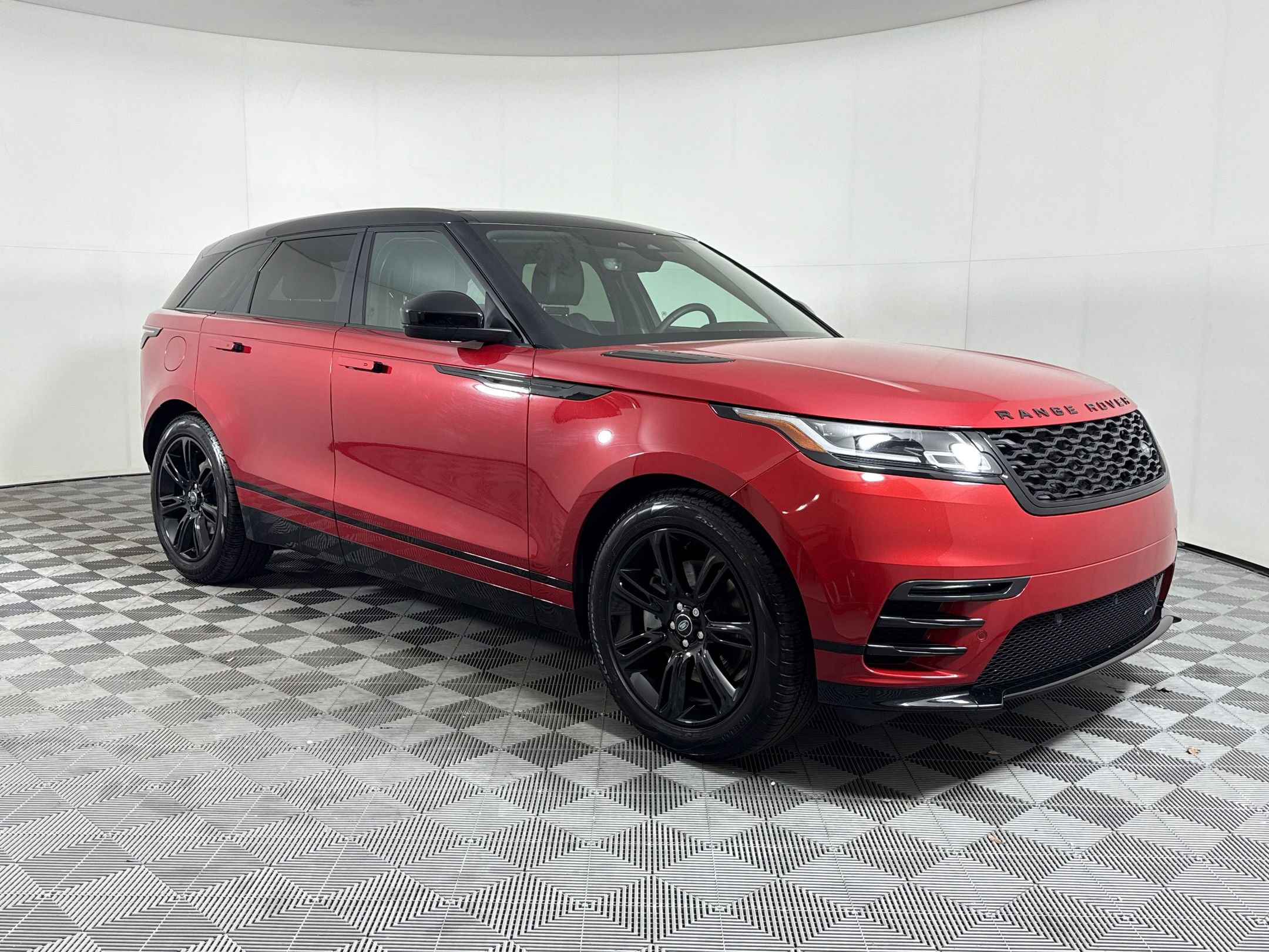 2023 Land Rover Range Rover Velar R-Dynamic S