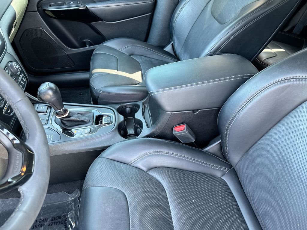 2023 Jeep Cherokee Altitude Lux