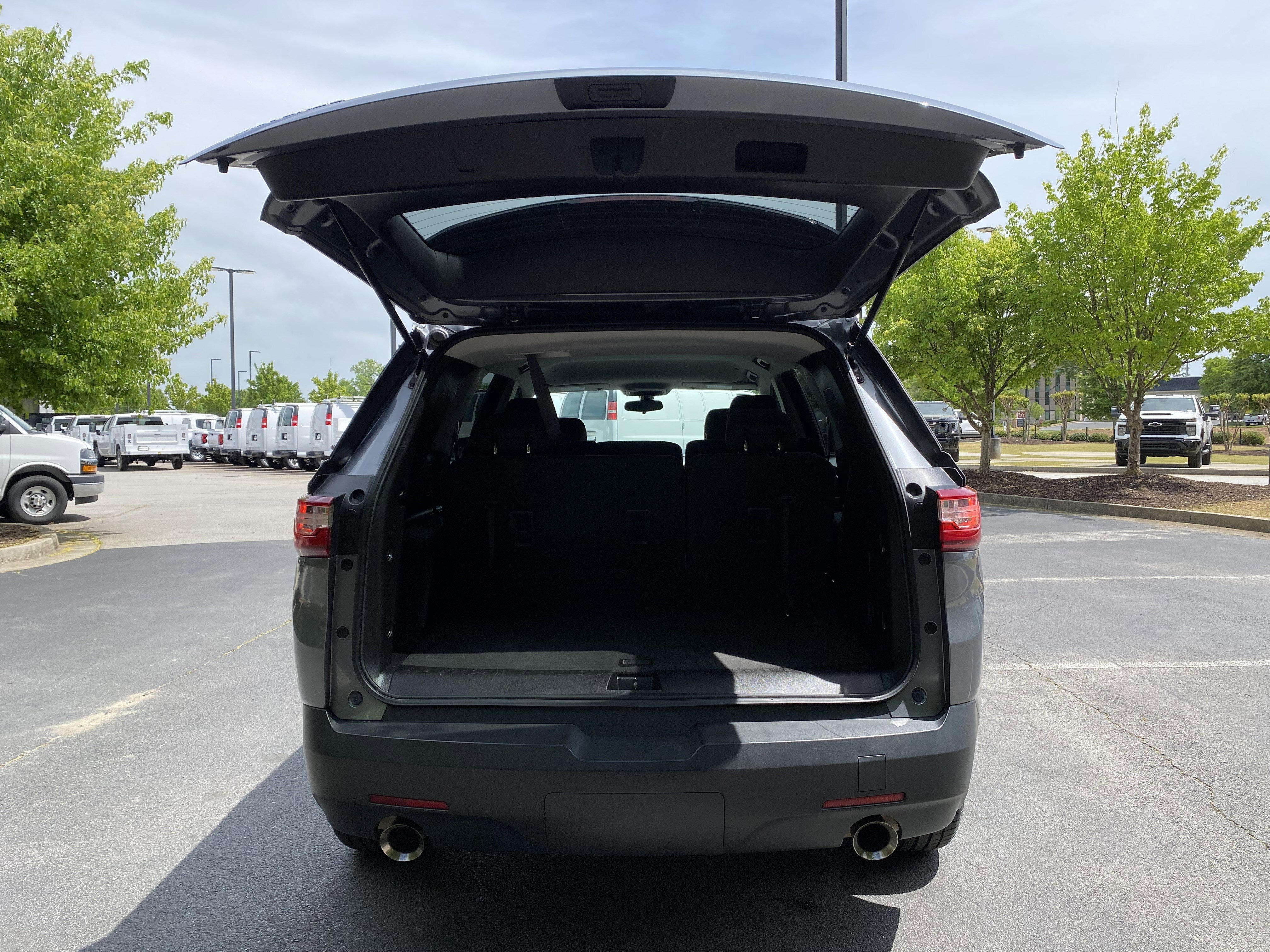 2021 Chevrolet Traverse LS