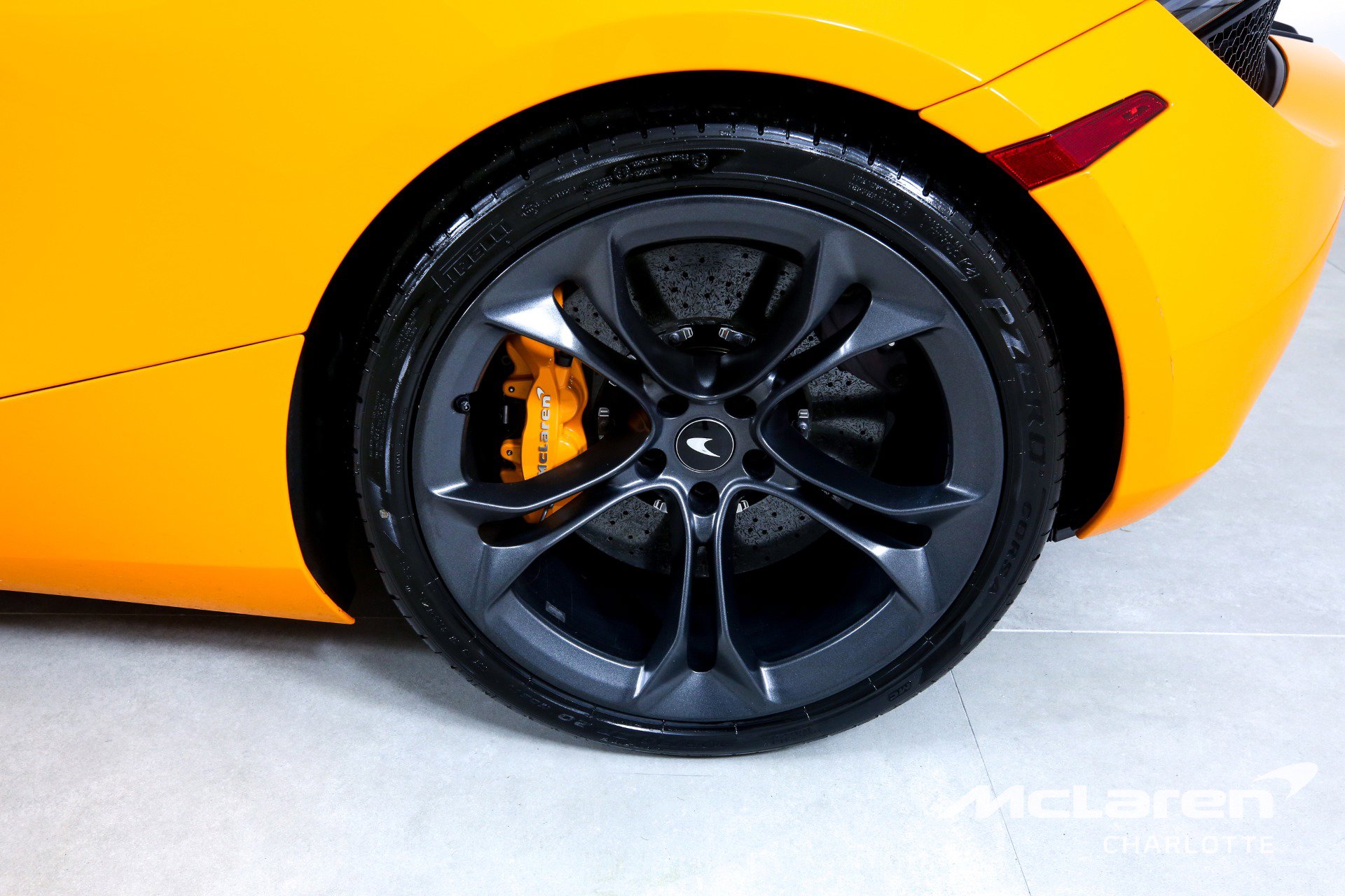Used 2019 McLaren 720S photo 25