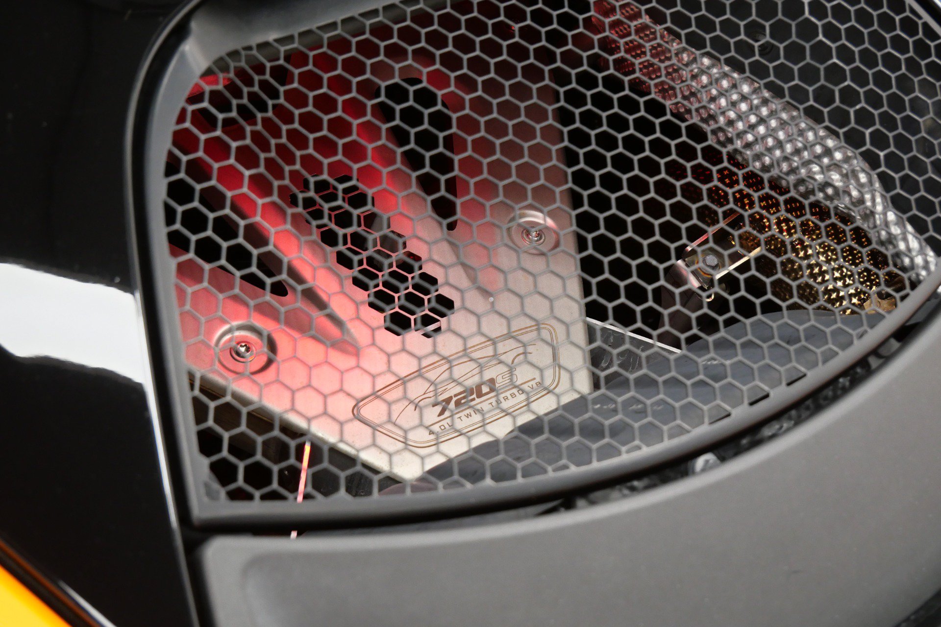 Used 2022 McLaren 720S Performance photo 12