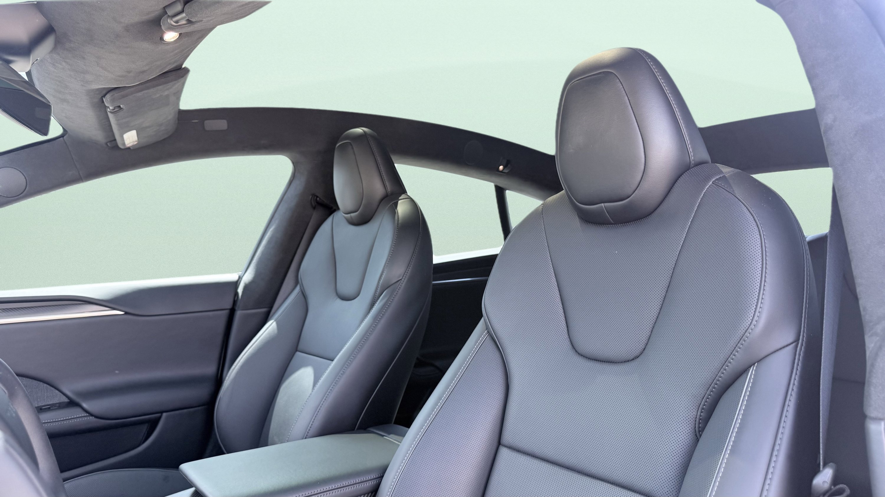 2022 Tesla Model S Plaid