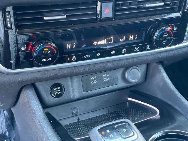 2025 Nissan Rogue SL