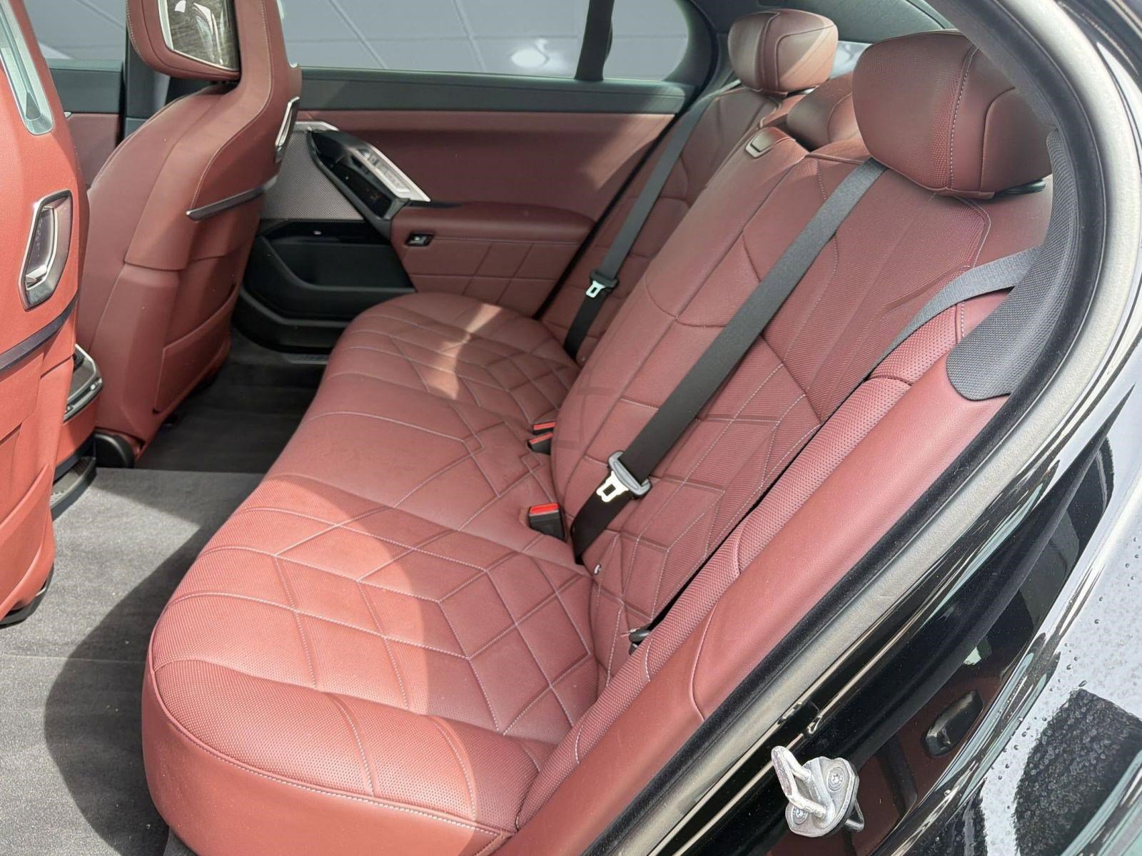 2024 BMW 760i xDrive