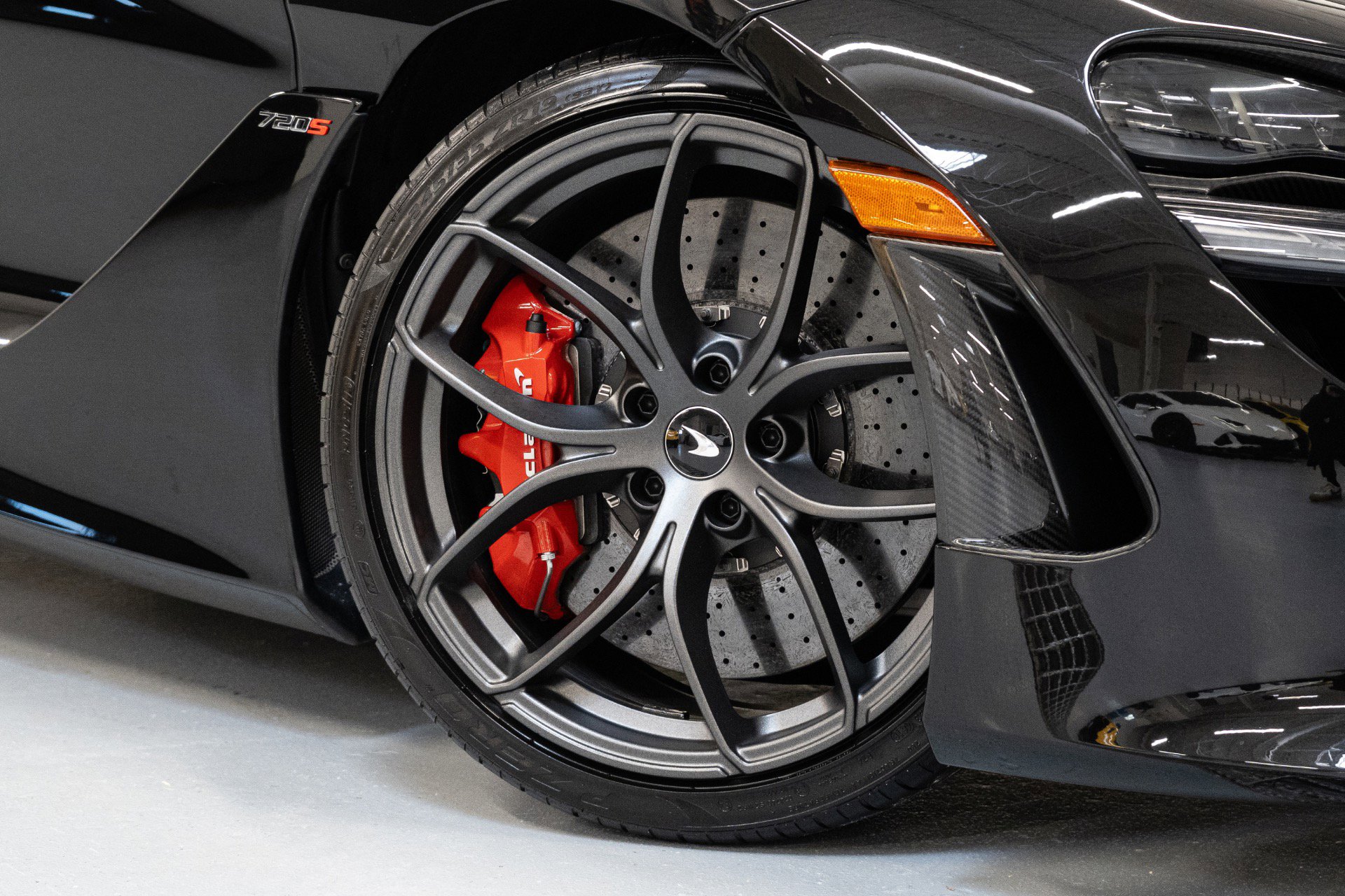 Used 2020 McLaren 720S Luxury photo 29