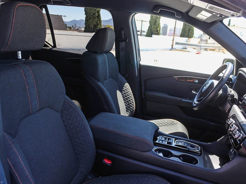 2025 Honda Pilot Sport