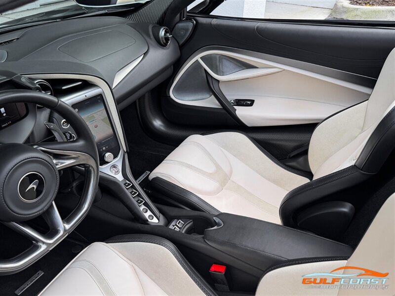 Used 2024 McLaren 750S Spider photo 16