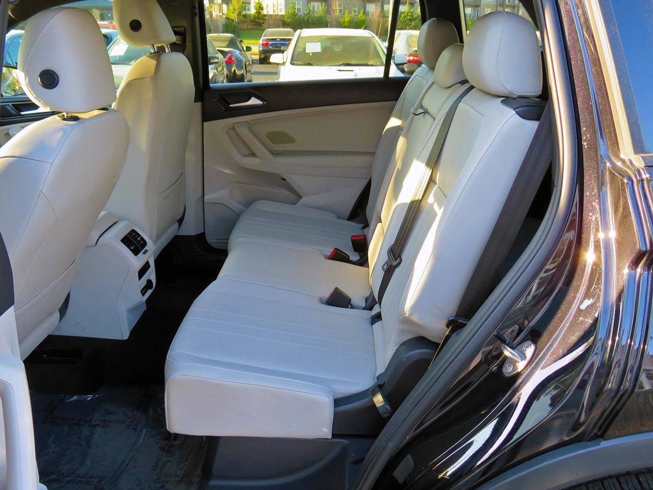 2023 Volkswagen Tiguan SE R-Line