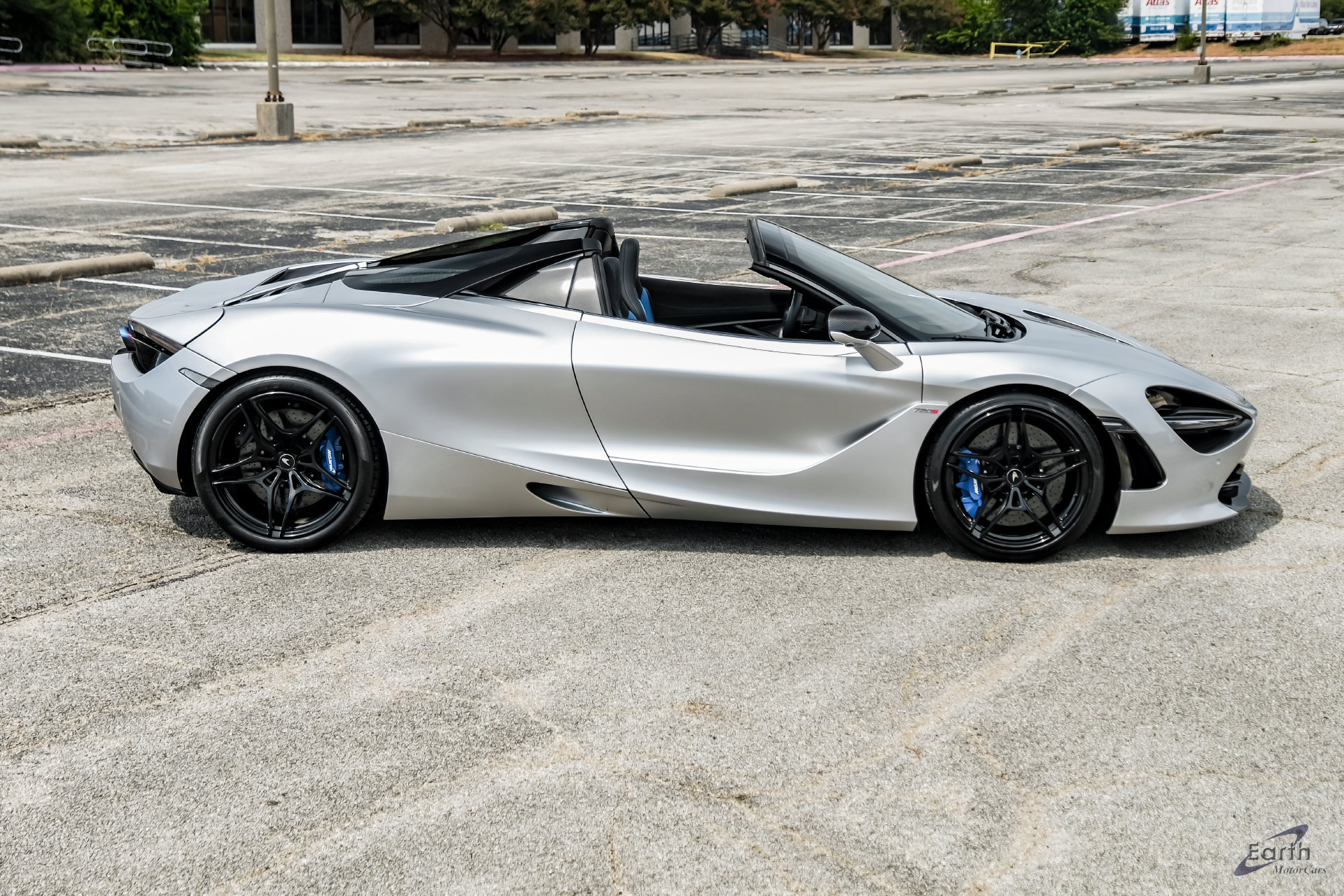 Used 2020 McLaren 720S Luxury photo 28