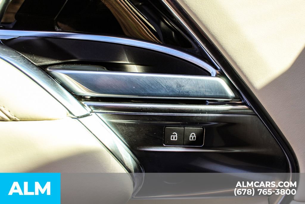 2025 Land Rover Range Rover Long Wheelbase SE