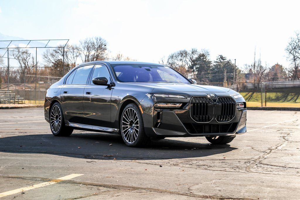 2025 BMW 760i xDrive