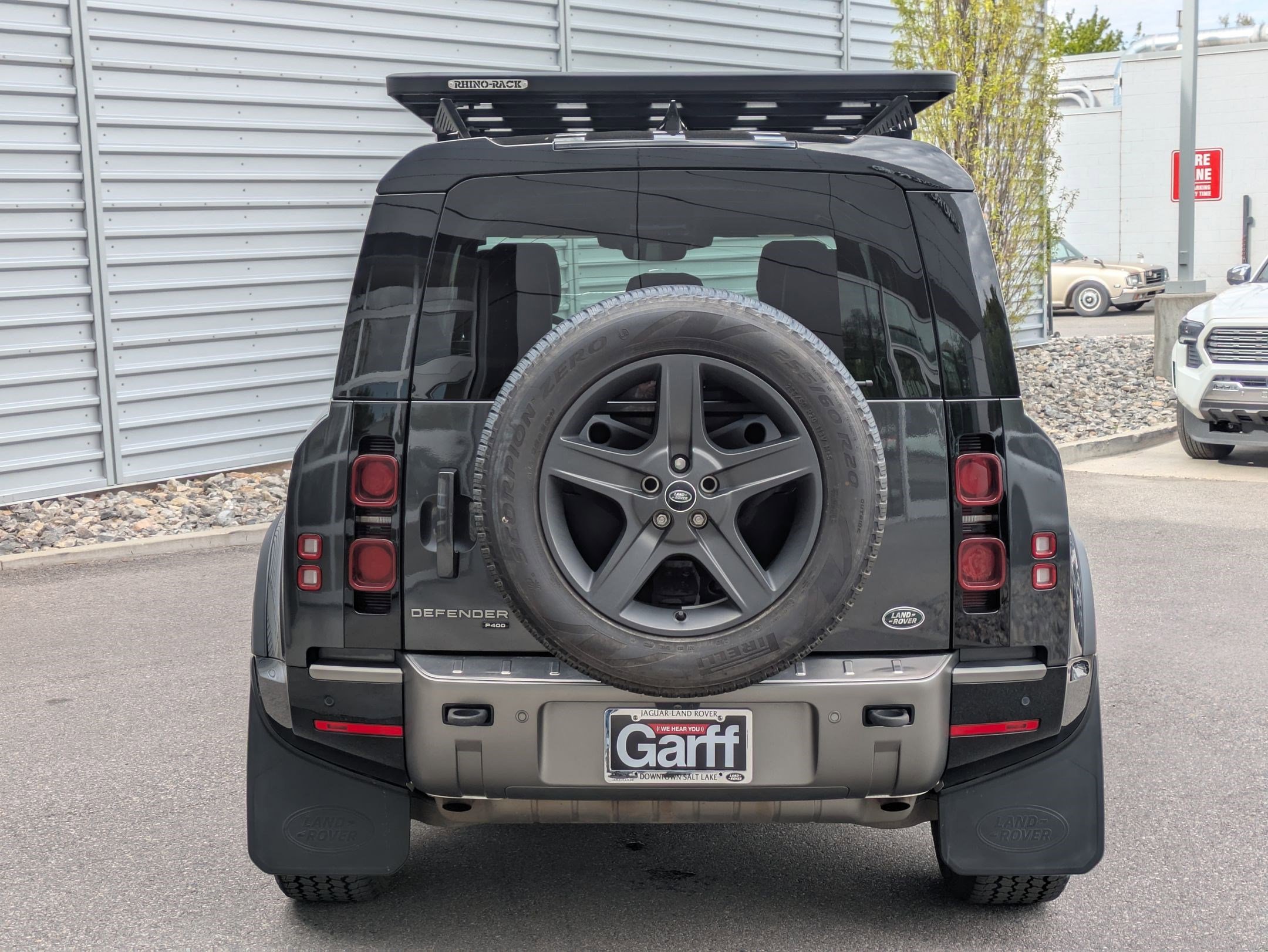 2023 Land Rover Defender 110 X-Dynamic SE
