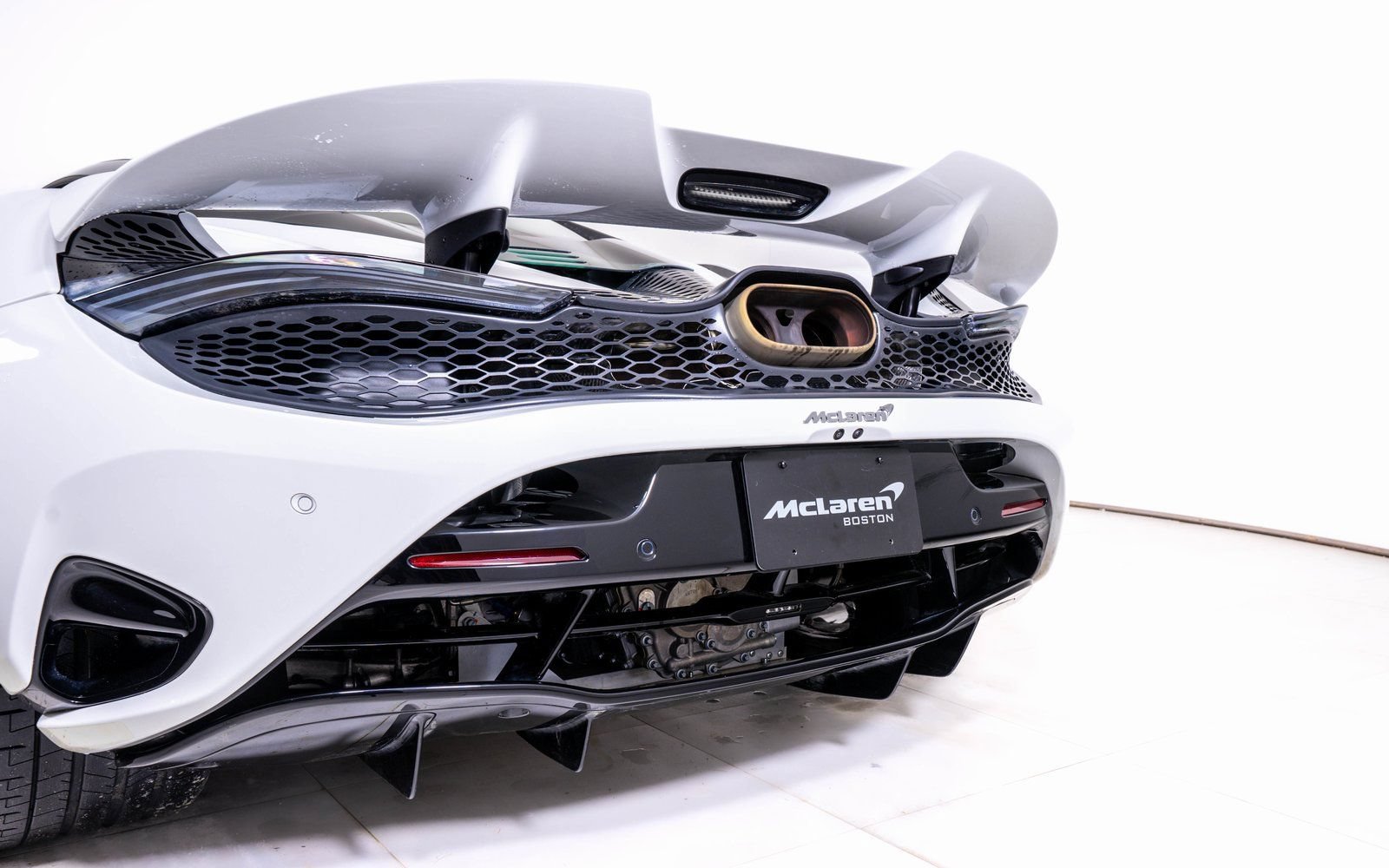 Used 2025 McLaren 750S photo 11