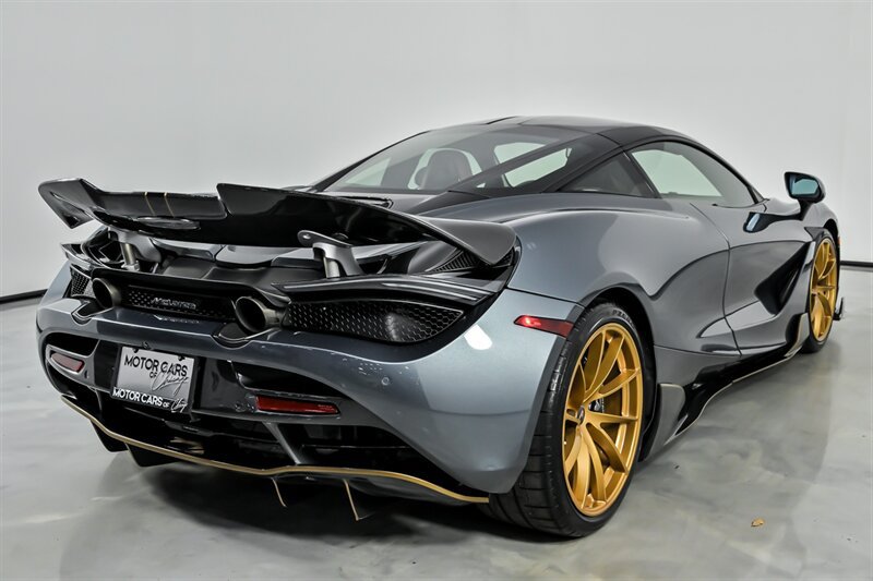 Used 2018 McLaren 720S photo 14