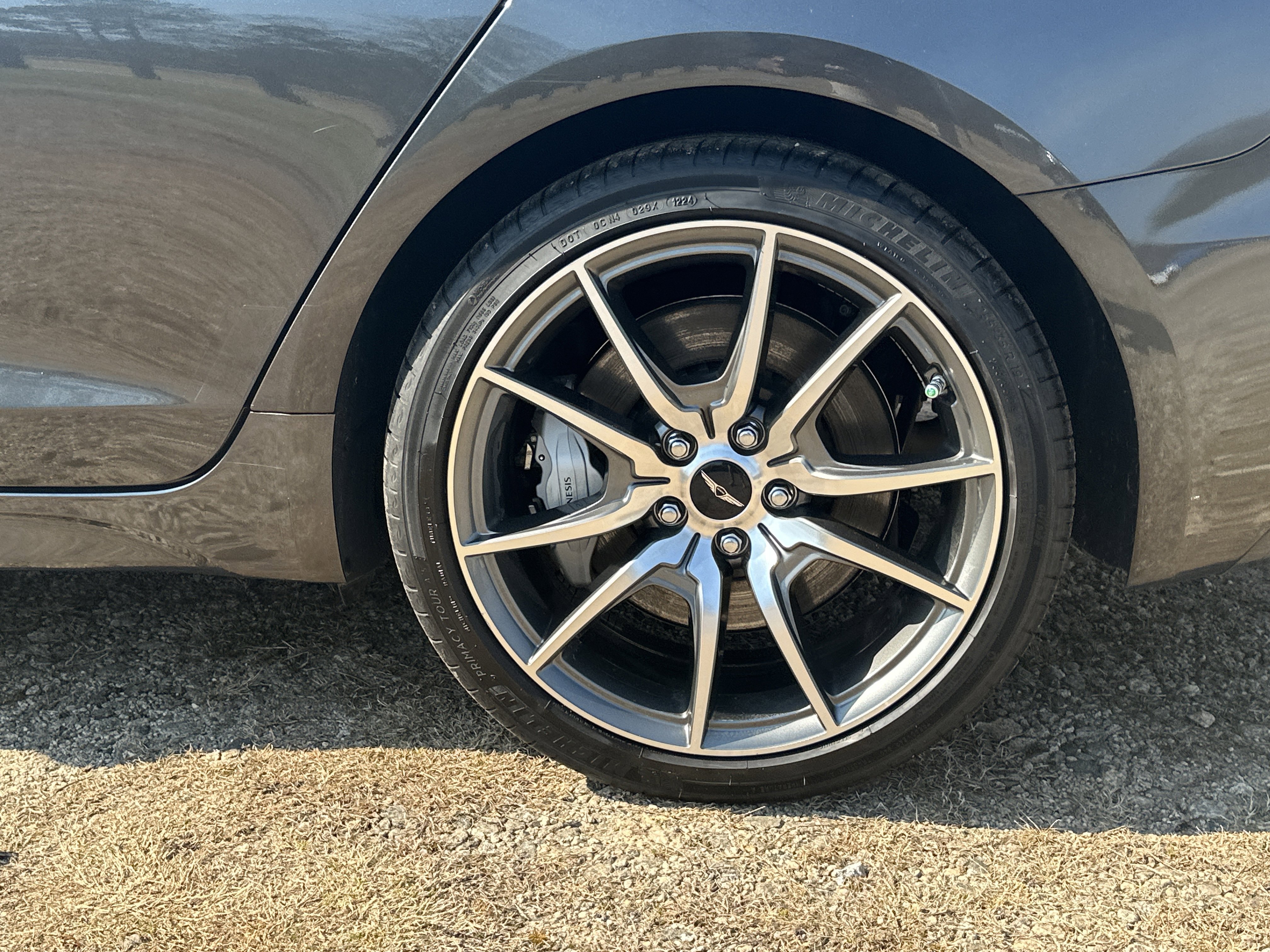 2025 Genesis G70 2.5T