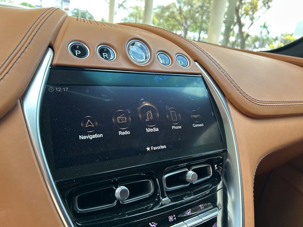 2023 Aston Martin DBX