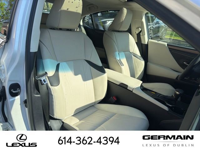 2024 Lexus ES 300h Ultra Luxury