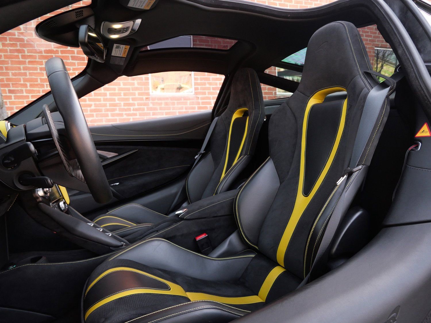 Used 2019 McLaren 720S Performance photo 15